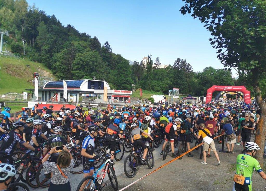 Spannung und Vorfreude bei den Teilnehmer*innen aus der ganzen Welt kurz vor dem Start