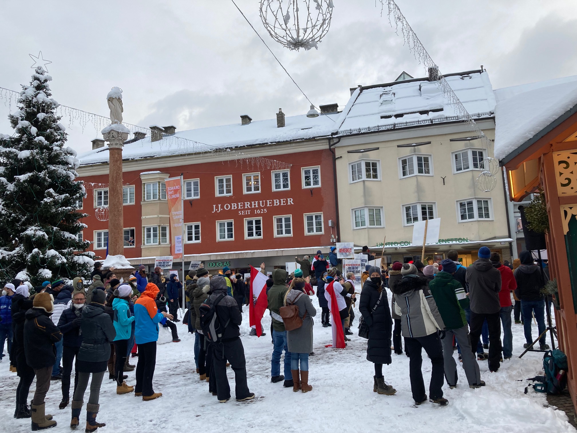 Nach rund 2 Stunden l&ouml;ste sich die Versammlung auf
