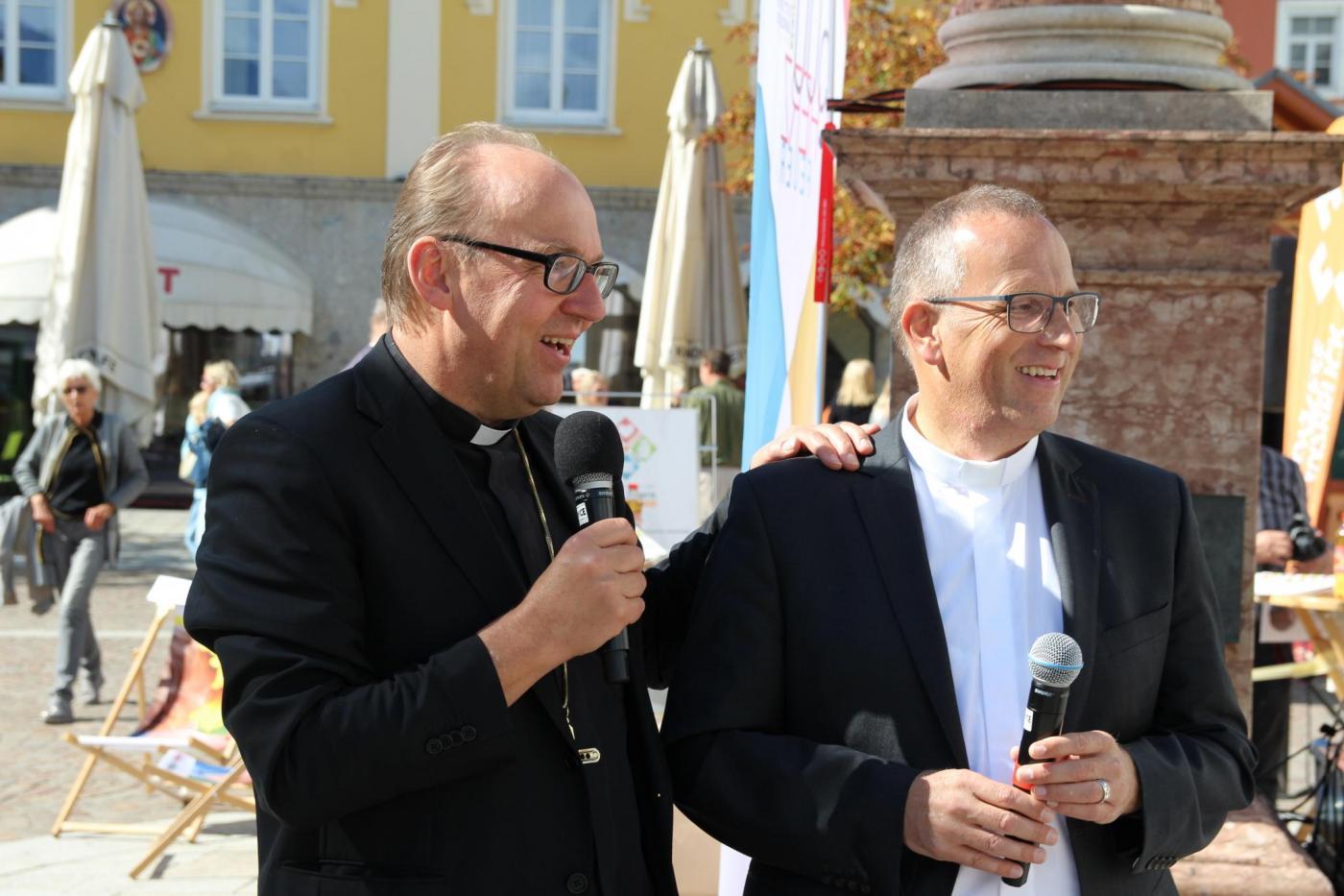 Bischof Hermann Glettler und Bischofsvikar Jakob B&uuml;rgler. Foto: Di&ouml;zese Ibk