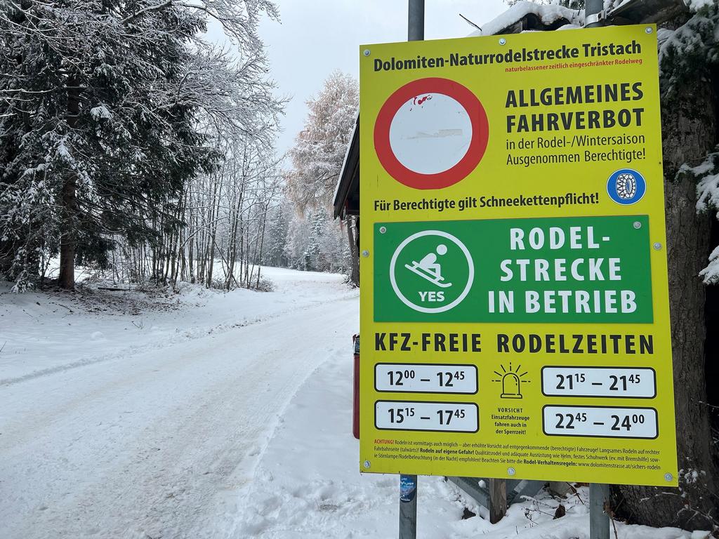 Speziell au&szlig;erhalb der Sperrzeiten ist wegen evt. Holzarbeiten erh&ouml;hte Vorsicht geboten