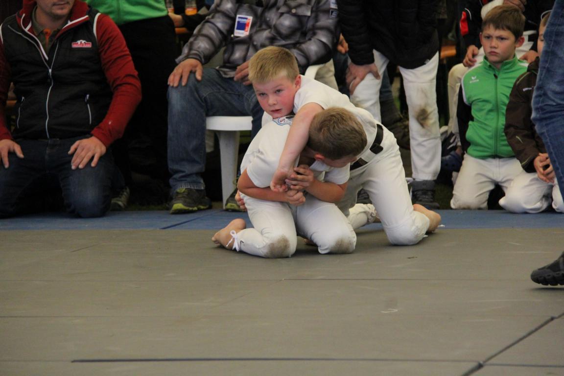 Mit dem Klassensieg in S&uuml;dtirol beendet Maximilian Wibmer die Saison erfolgreich.