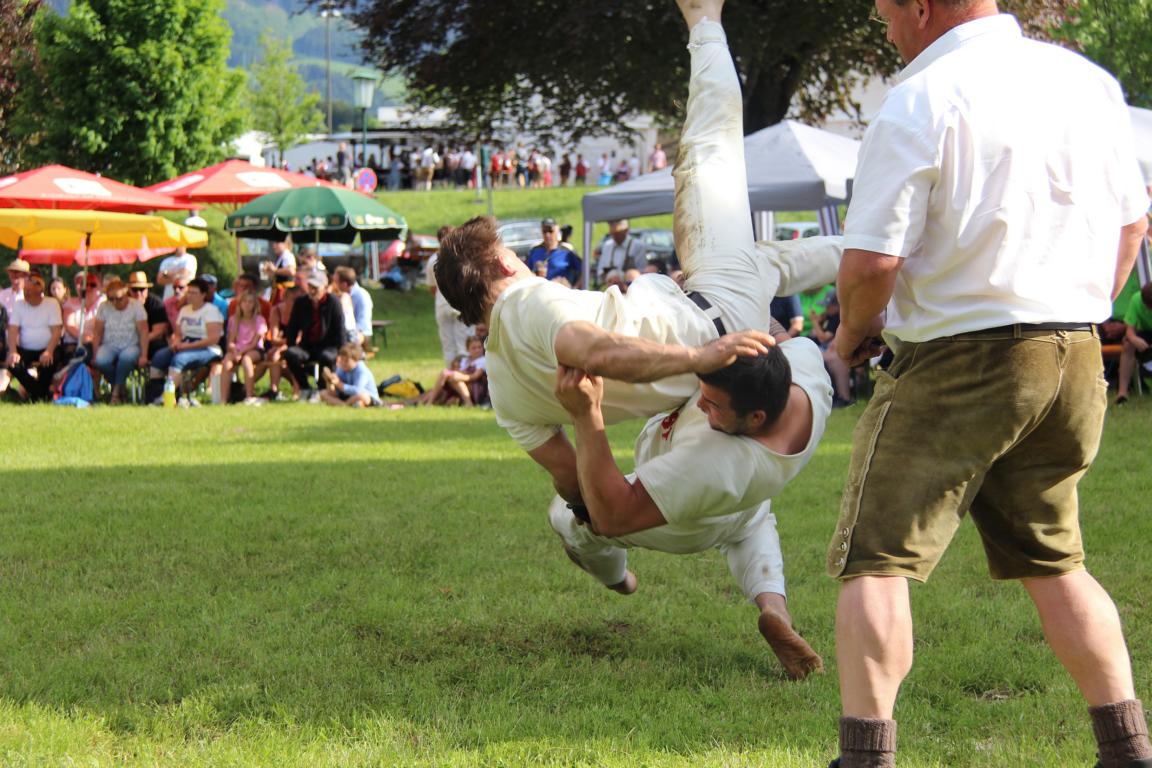 Philip Holzer mit vollem Risiko zum zweiten Hogmoarsieg dieser Saison, Foto: Union Matrei