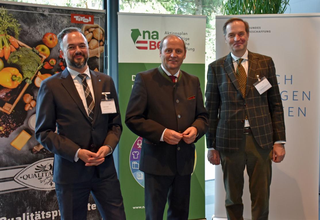 von li.): Martin Ledolter (GF BBG), LHStv Josef Geisler, Elmar Ritzinger (Bundesministerium f&uuml;r Landwirtschaft, Regionen und Tourismus). Foto: Land Tirol