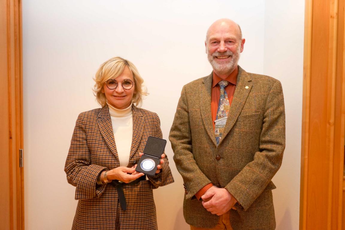 Bgm. Blanik und Kriminalhauptkommissar Hubert Griepe (Bayerisches Landeskriminalamt). Foto: Stadt Lienz/Lenzer