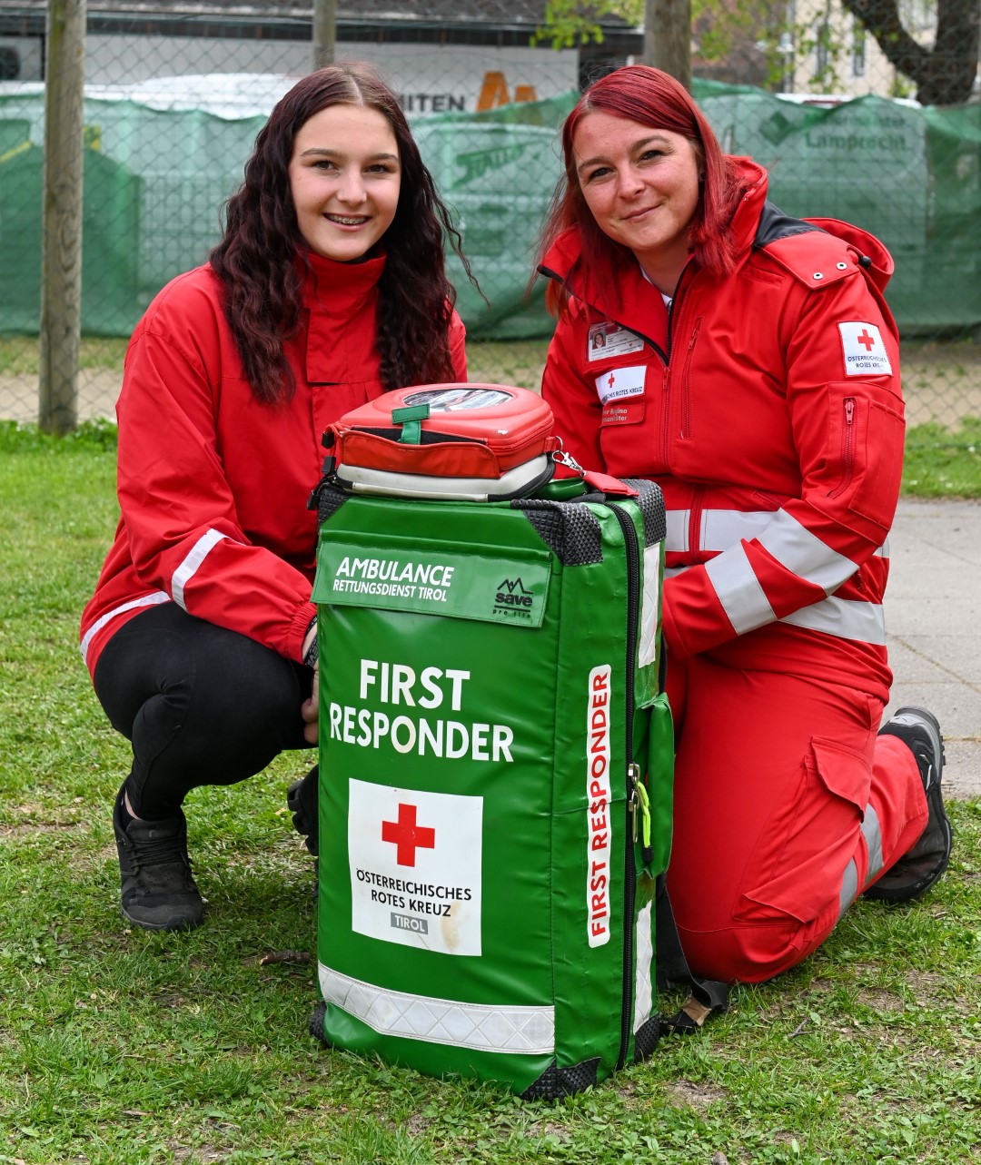 Abelina Mariacher ist seit 2016 Mitglied der Rotkreuz-Jugendgruppe in Matrei. Auch ihre Mutter und ihr Stiefvater sind ehrenamtlich beim Roten Kreuz. Auch sie selbst strebt die Ausbildung zur Sanit&auml;terin an