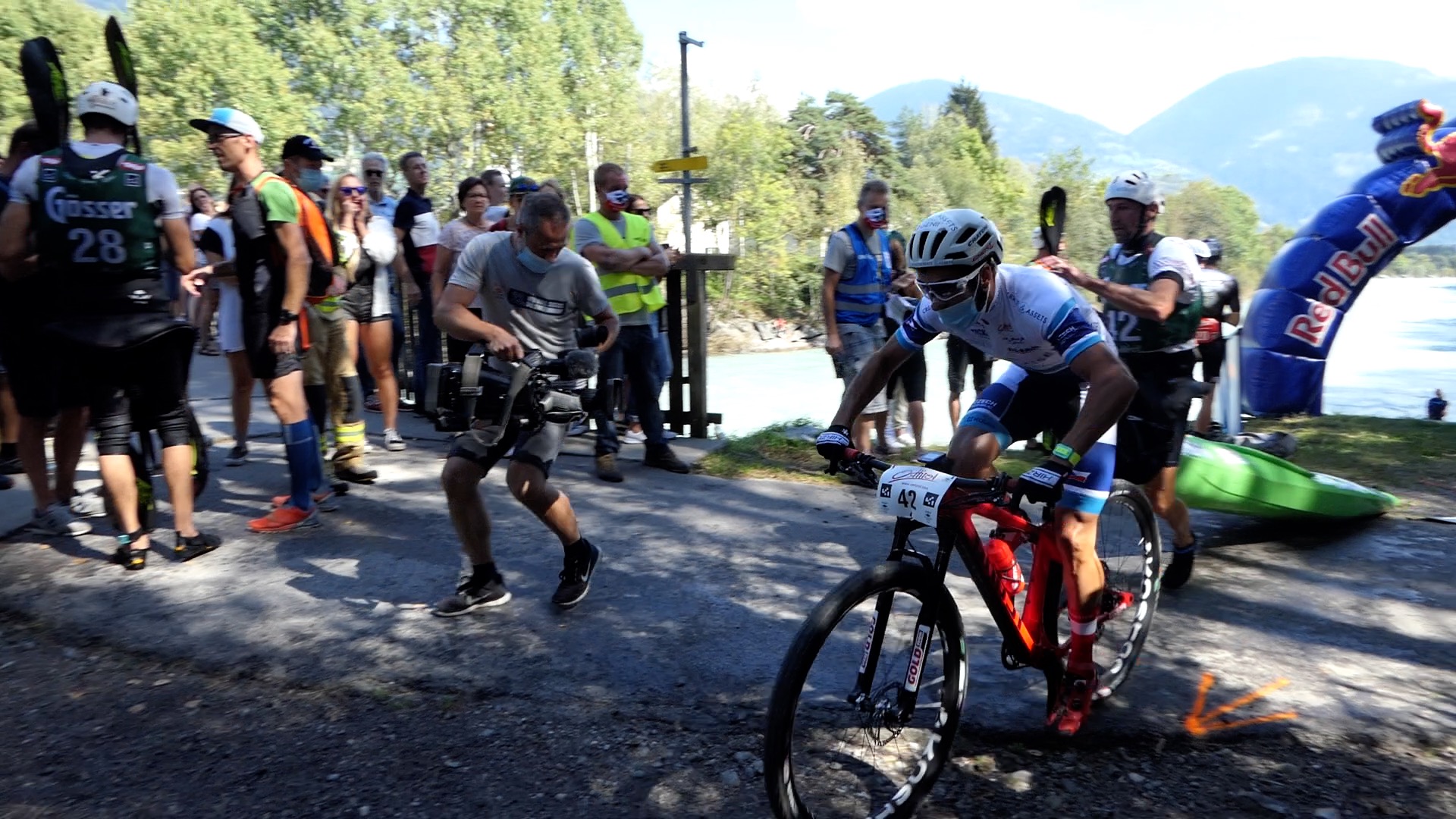 Sep.: Die Biker waren beim heurigen Dolomitenmann gleich zwei Mal im Einsatz. Foto: Martin Oberbichler.