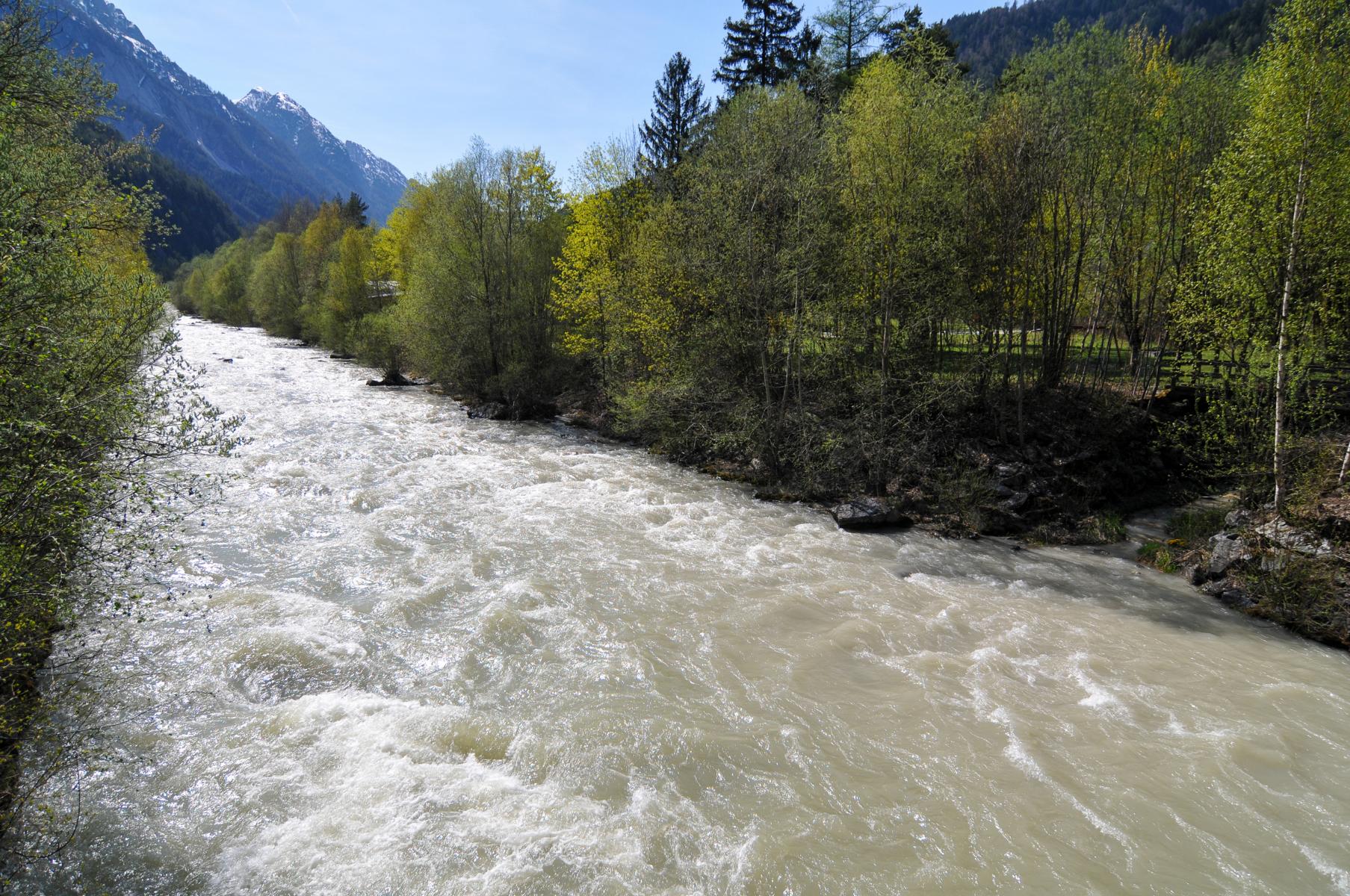 Drau oberhalb Lienz begradigt Foto: Anton Vorauer