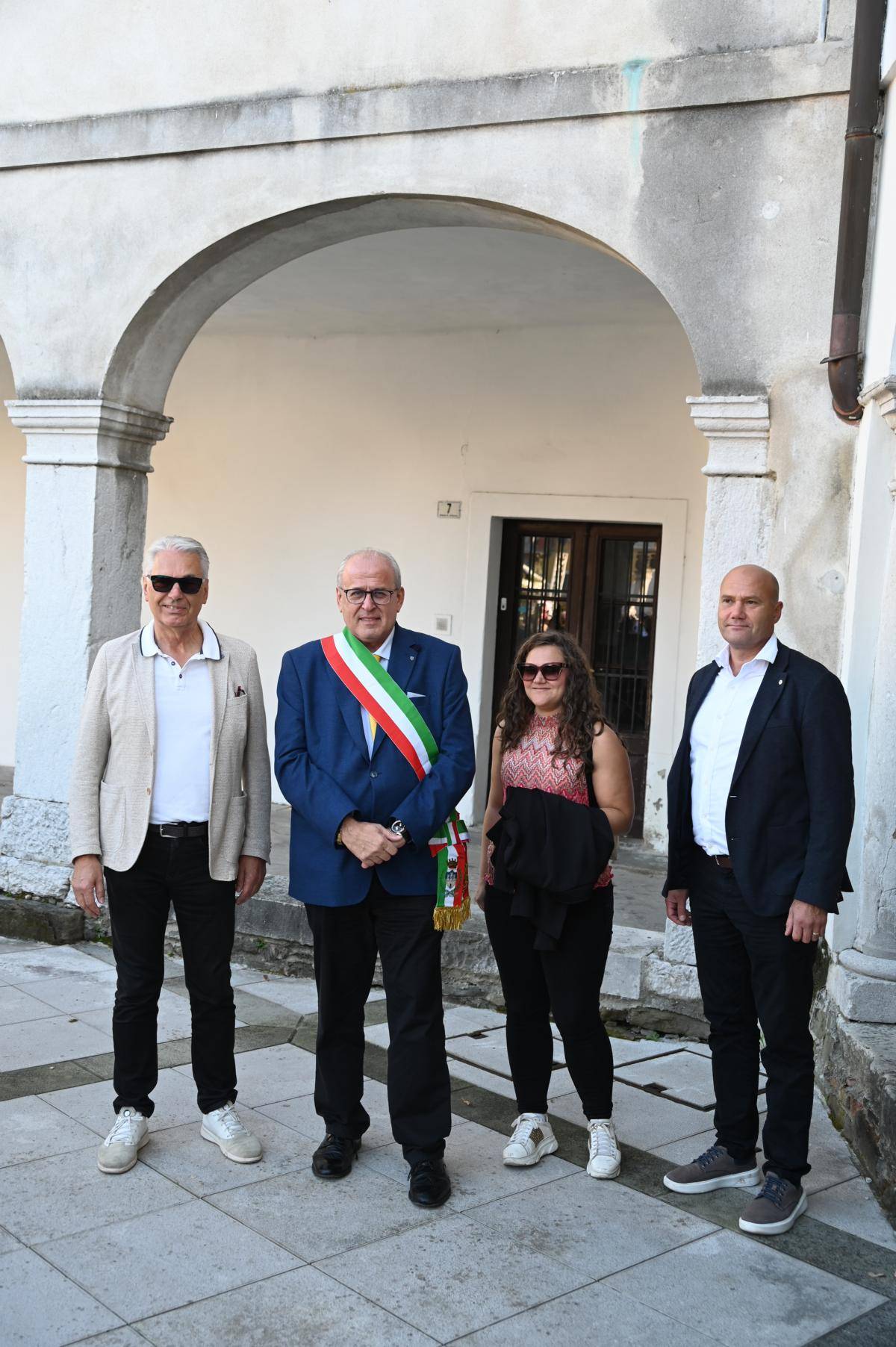 GR und G&ouml;rzbeauftragter der Stadt Lienz Paul Meraner, B&uuml;rgermeister der Stadt G&ouml;rz Rodolfo Ziberna sowie Mitarbeiter:innen der Stadt Lienz Jasmina Steiner und Stadtamtsdirektor Alban Ymeri