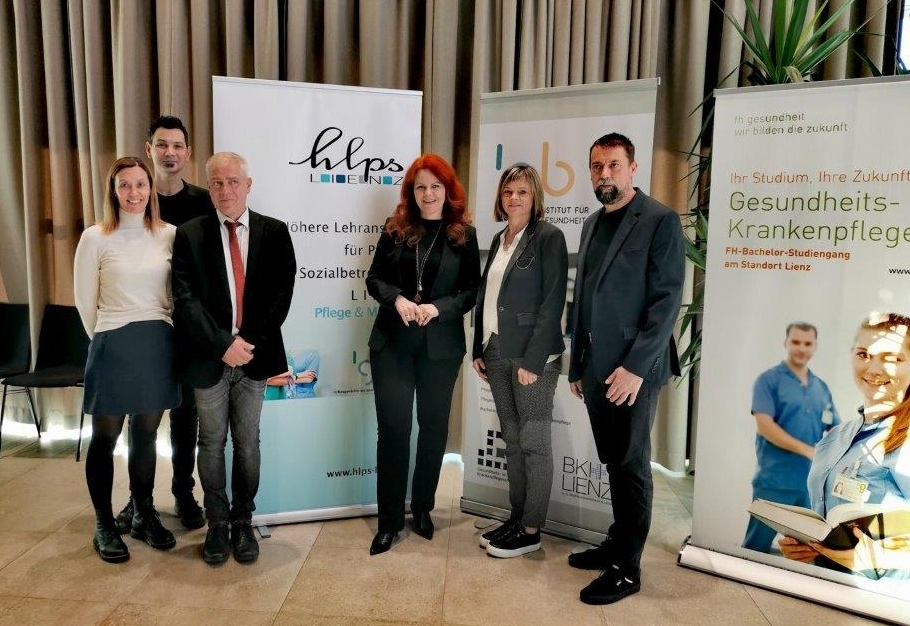 Pflege: Neuer Schultyp in Lienz ab Herbst 