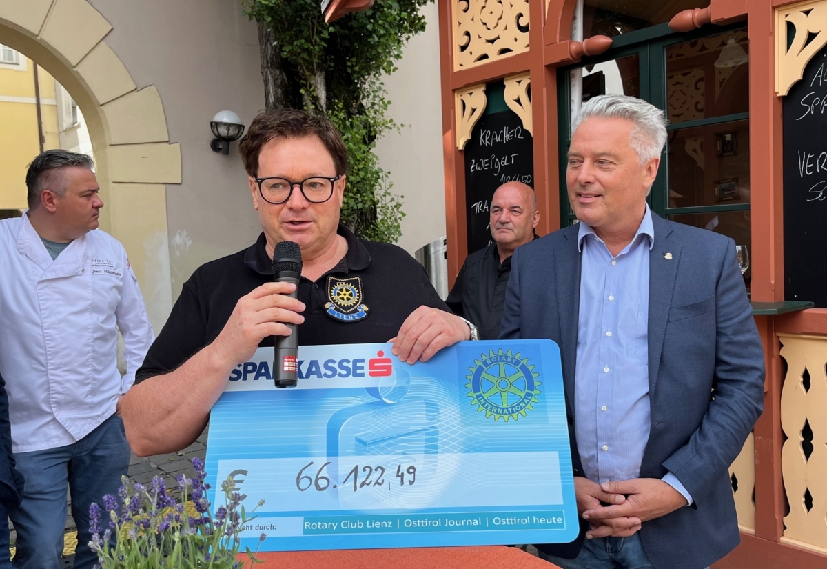 Osttiroler Kochbuch bringt stattlichen Sozial-Erl&ouml;s