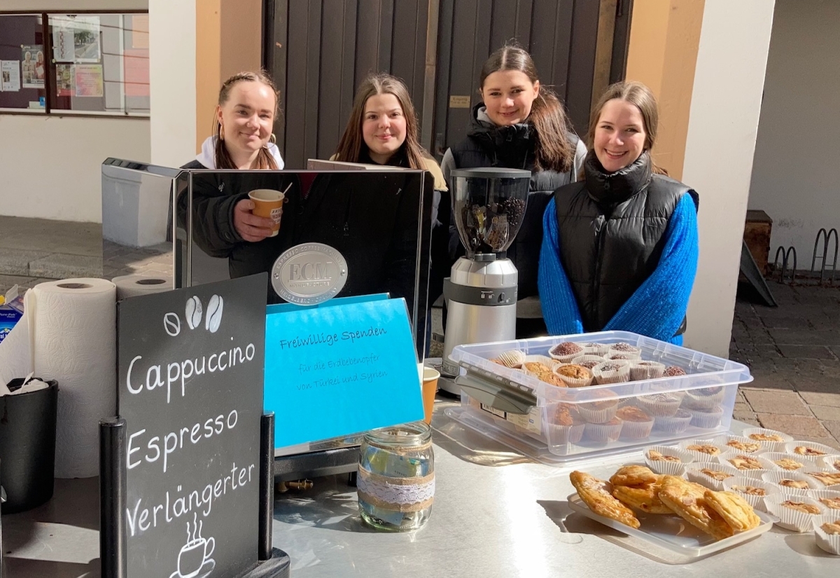 Denk Dich neu: Bei Kaffee ins Gespr&auml;ch kommen