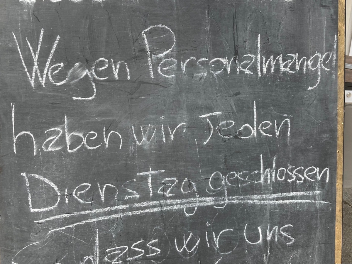 Corona, Impfpflicht, Proteste, Personalmangel, &hellip;