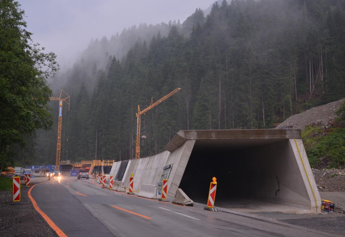 B&uuml;rgermeister h&auml;lt am Plan f&uuml;rs Wasserkraftwerk fest