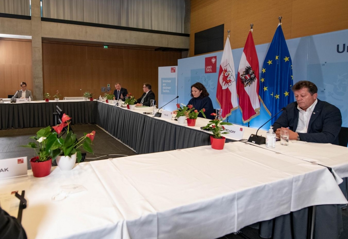 Tiroler Landesregierung beschlie&szlig;t &bdquo;Meilenstein f&uuml;r die Pflege&ldquo;