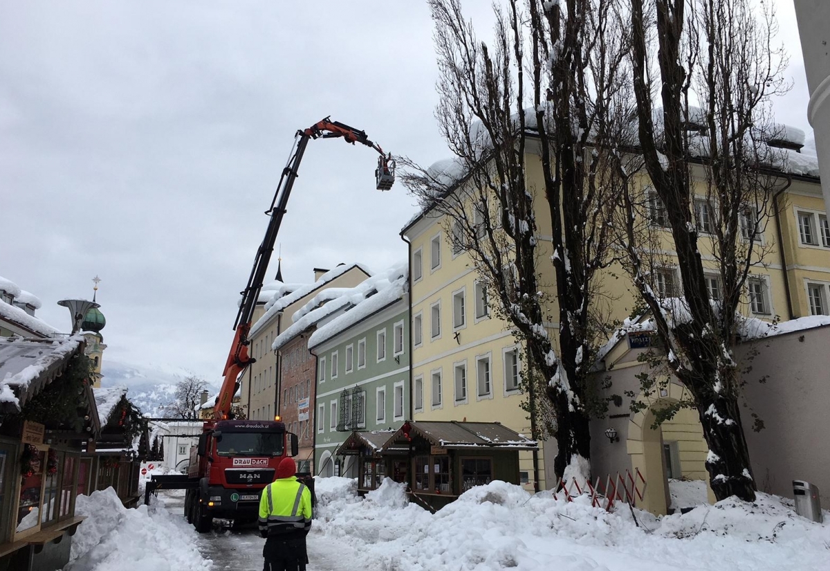 Lienz: Schneer&auml;umung l&auml;uft, Blanik bittet um Geduld