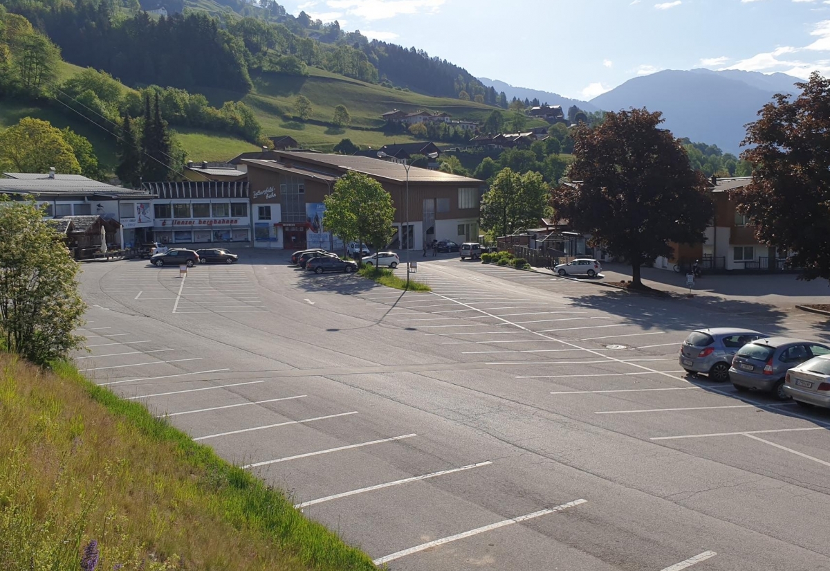 Erster Drive-In Gottesdienst in Osttirol