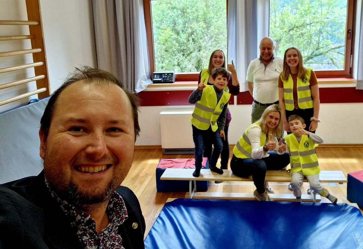 Kiwanis Lienz: Warnwesten f&uuml;r mehr Sicherheit 