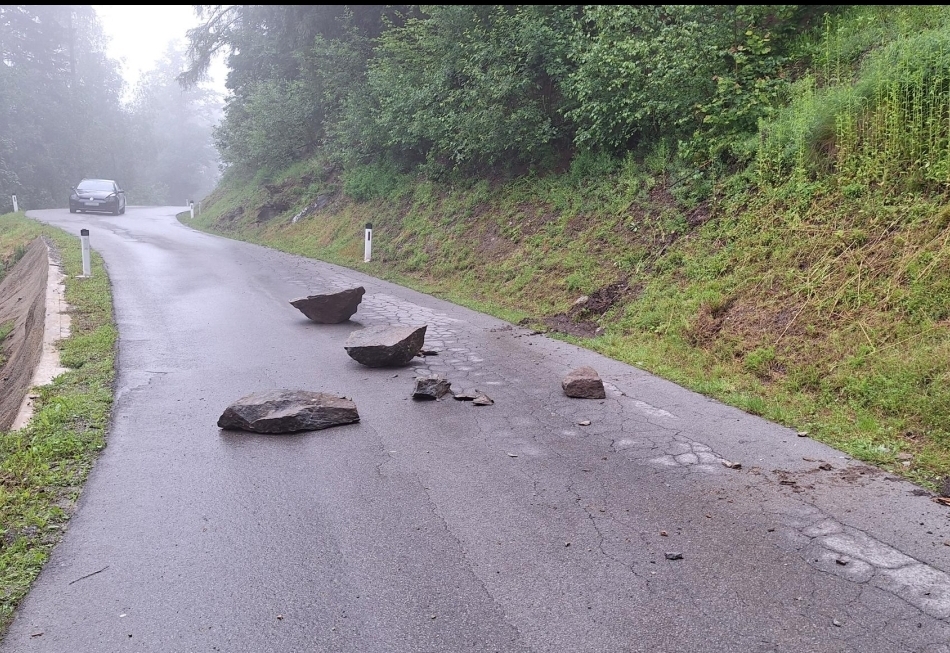 Gwablstra&szlig;e im Gemeindegebiet von Ainet gesperrt
