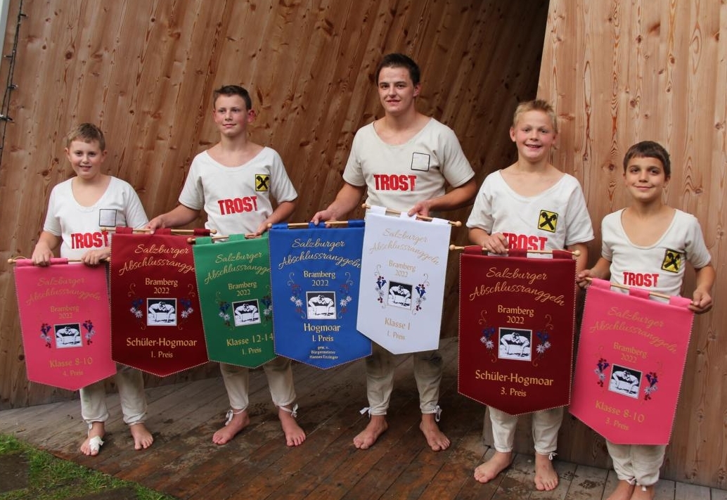 Zwei Hogmoarsiege f&uuml;r Osttiroler Ranggler in Salzburg