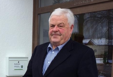 Amlach trauert um Altb&uuml;rgermeister Franz Idl