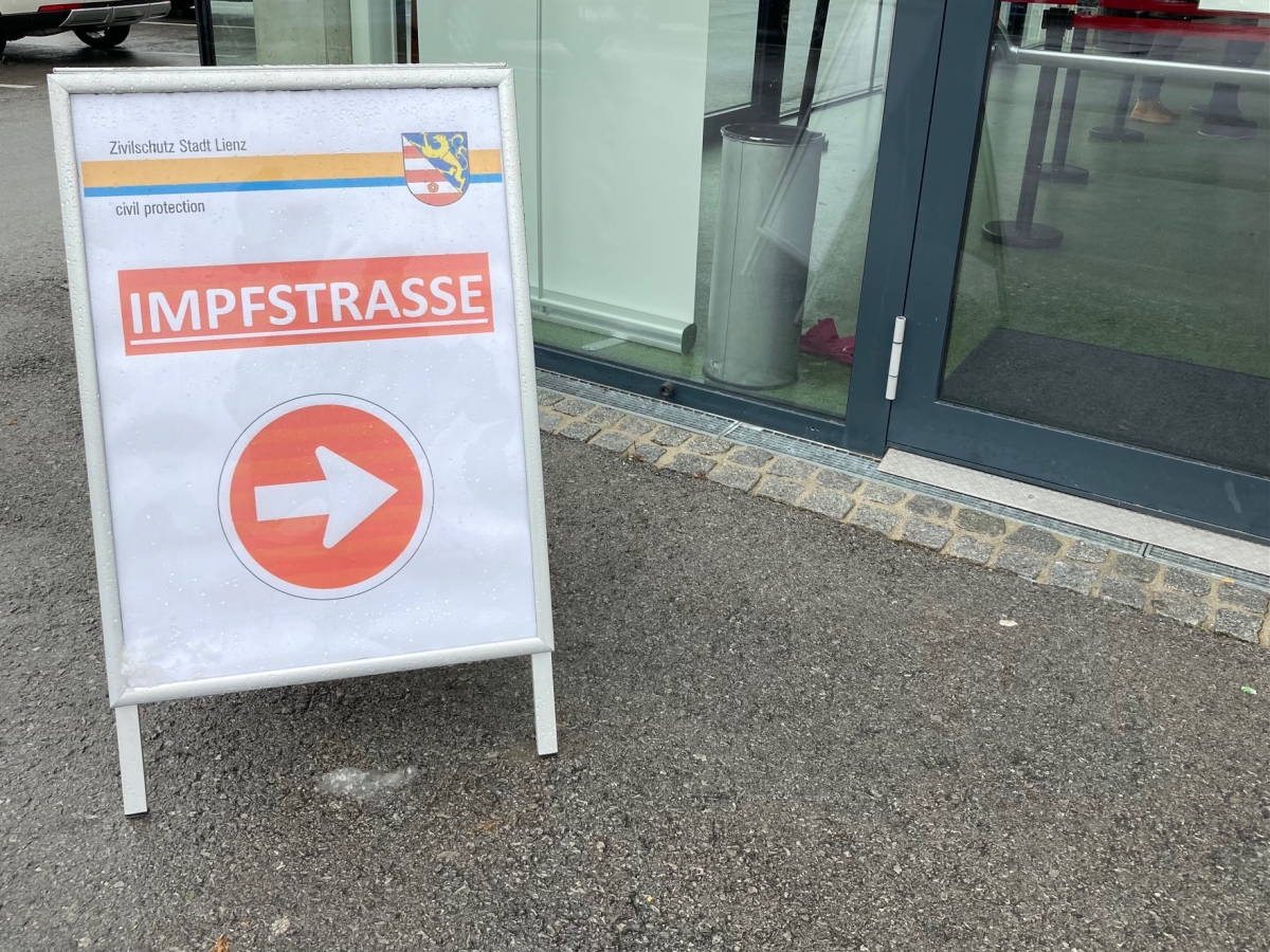 Trotz Impfpflicht kein Andrang im Impfzentrum Lienz