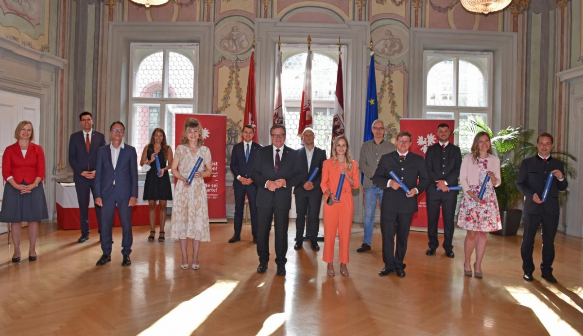 11 TirolerInnen absolvierten Euregio-Master