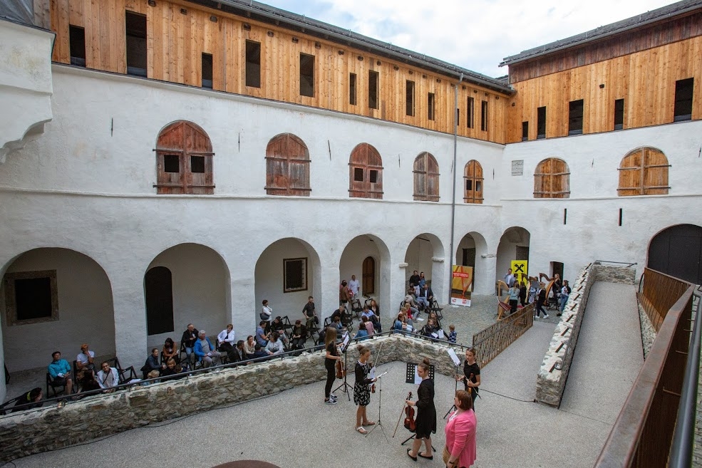 Heinfels: Junge Musik in alten Gem&auml;uern