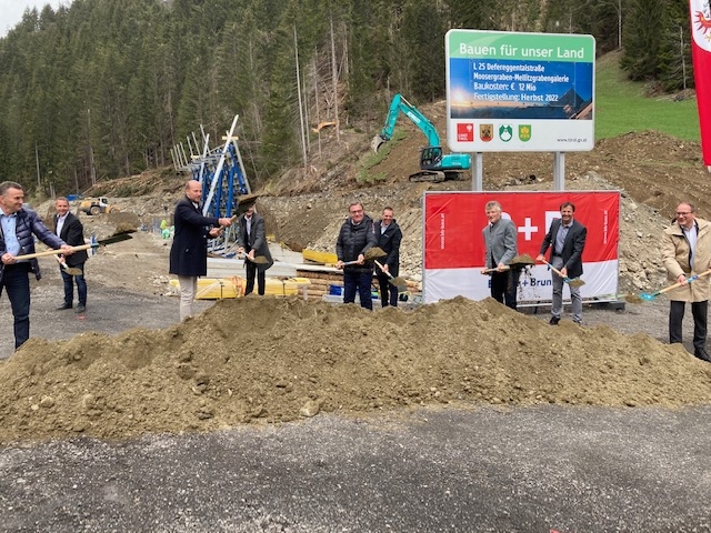 Spatenstich f&uuml;r zwei neue Galerien im Defereggental