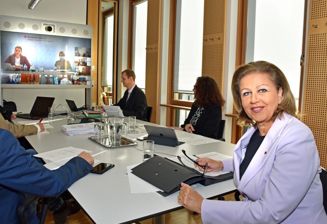 FamilienreferentInnen fordern mehr Geld f&uuml;r Elternberatung