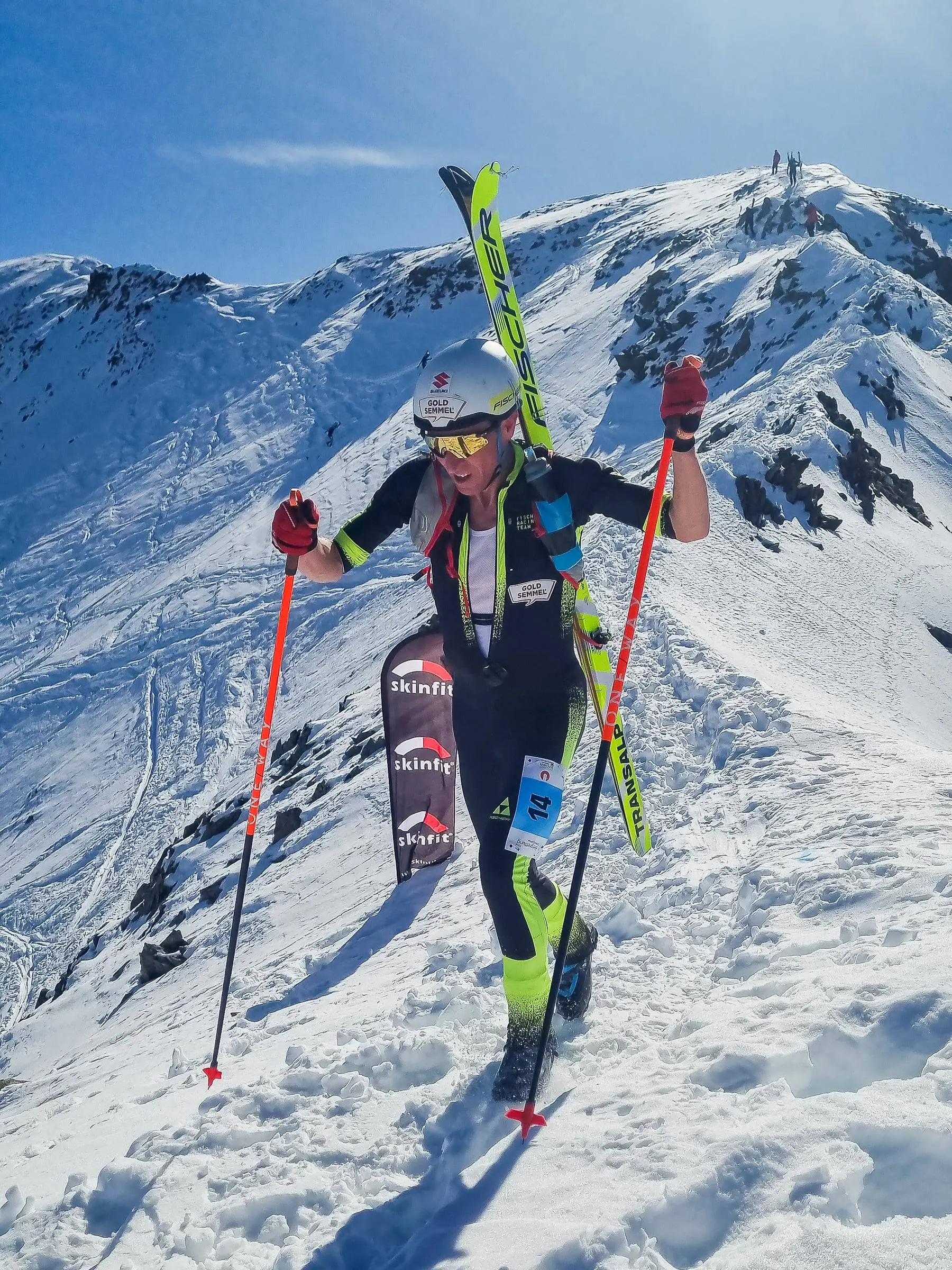 Christian Hoffmann in Tragepassage, Foto: BR Deferggental