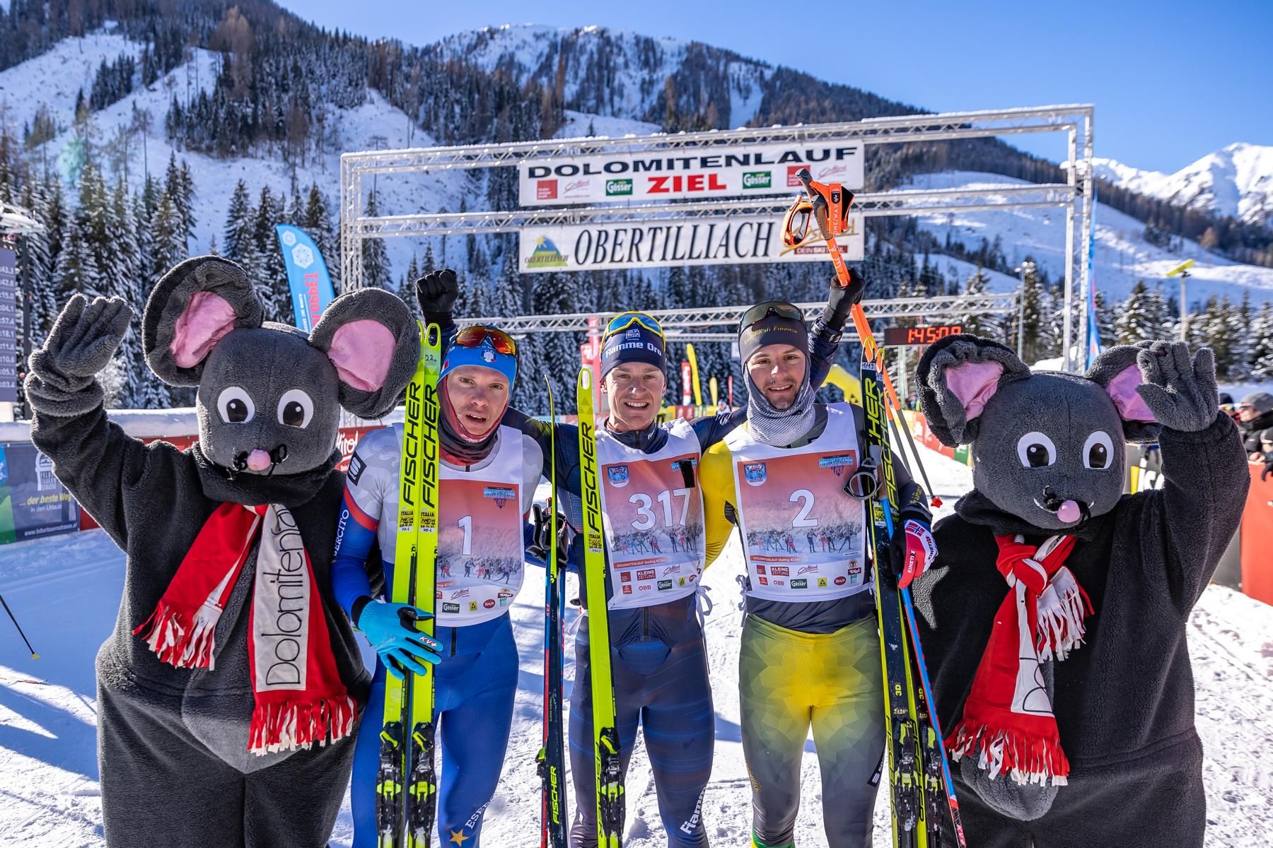 Herrenpodium 42km (v.l.n.r.): 2. Platz Martin Coradazzi (ITA), 1. Platz Ticco Giovanni (Ita), 3. Platz Luca Del Fabbro (Ita). Foto: Expa Pictures