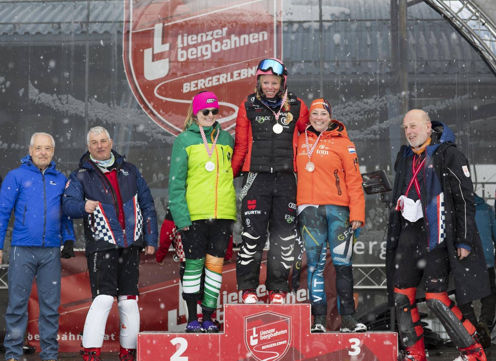 Podium der schnellsten Damen am Samstag. Foto: Peter M&auml;rkl