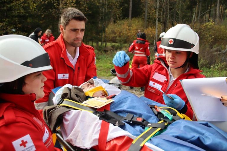 Erfolgreiche Bezirks&uuml;bung f&uuml;r Sondereinsatzgruppe