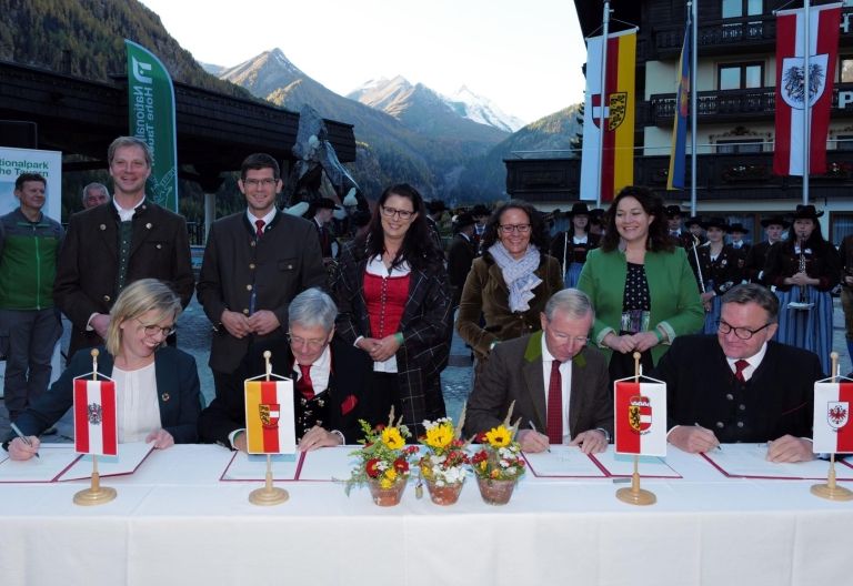 &bdquo;Geburtsurkunde&ldquo; f&uuml;r Nationalpark in Heiligenblut erneuert