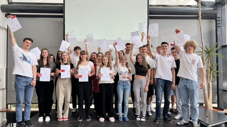 HAK Lienz feiert Erfolge bei digi.check Wettbewerb