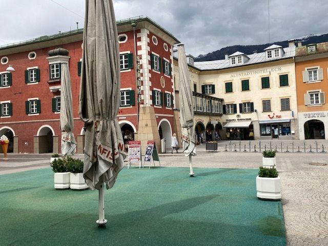 Umfrage: "Gehen Sie trotz der neuen Regeln in ein Lokal?"