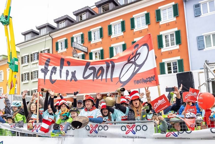 Gall-Begeisterung am Lienzer Hauptplatz. Foto: Expa Groder
