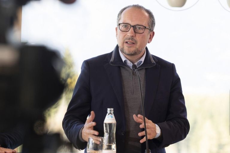 Bundeskanzler f&uuml;r bundesweiten Lockdown f&uuml;r Ungeimpfte