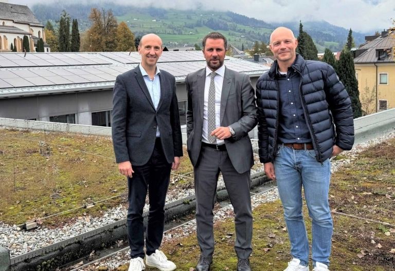 TFBS Lienz: Neue Photovoltaik-Anlage geht ans Netz