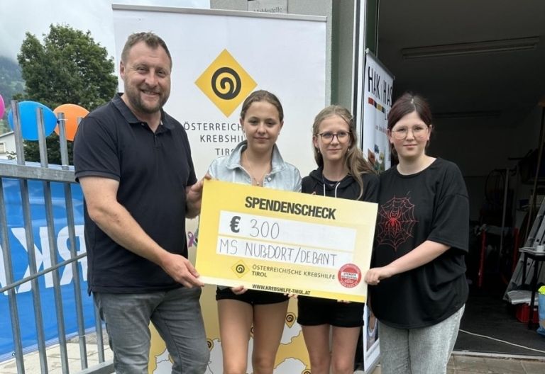 Sch&uuml;lerinnen sammelten Geld f&uuml;r Krebshilfe