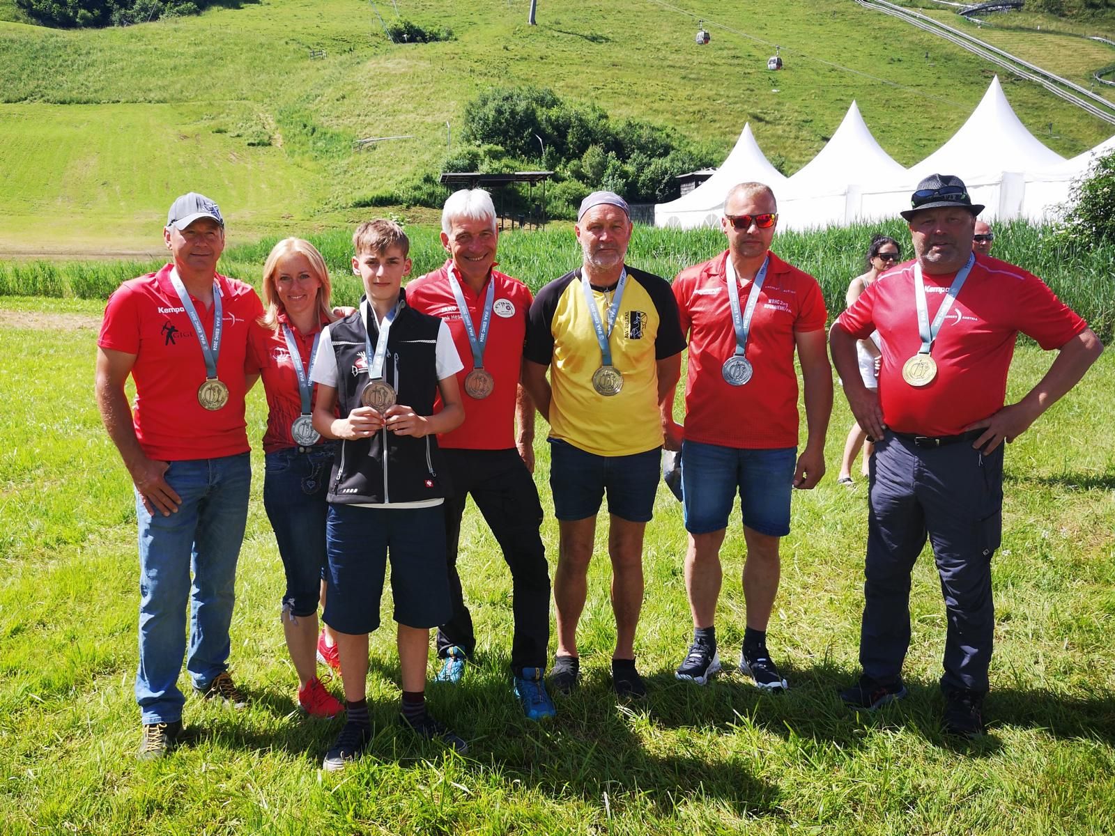 Einzelmedailliengewinner aus Osttirol: v.l.n.r: Harald Niederegger (BSV Iseltal), Karin Niederegger (BSV Iseltal), Marcel Fercher (Osttiroler Bogensch&uuml;tzen), Frank-J&uuml;rgen Hess (HSV Lienz), Peter Paul M&uuml;hlburger (BSV Iseltal), Werner M&uuml;hlburger (BSV Iselta