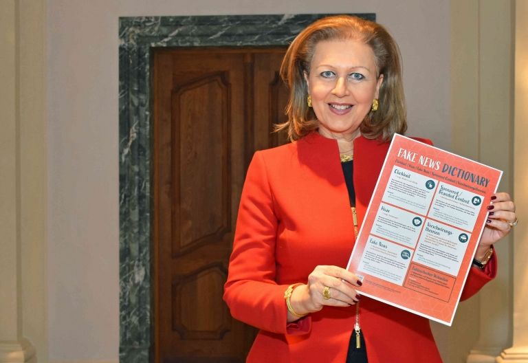 Land Tirol mit Plattform gegen &bdquo;Fake News"