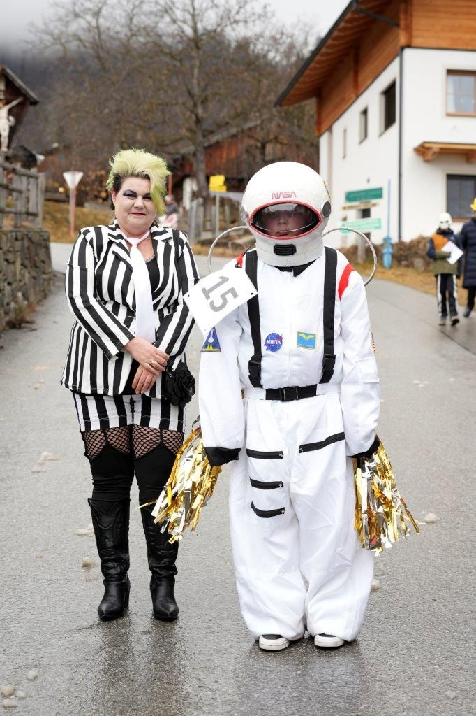 Sonnseitner Faschingsumzug Fotos: Maria Unterassiner - Bernhard Kurzthaler