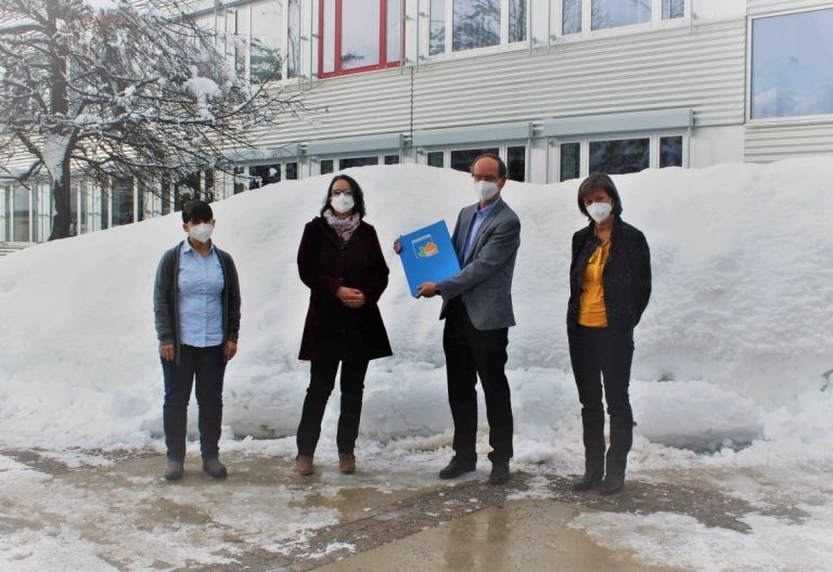 Auch Gymnasium Lienz erh&auml;lt G&uuml;tesiegel &bdquo;Gesunde Schule&ldquo;
