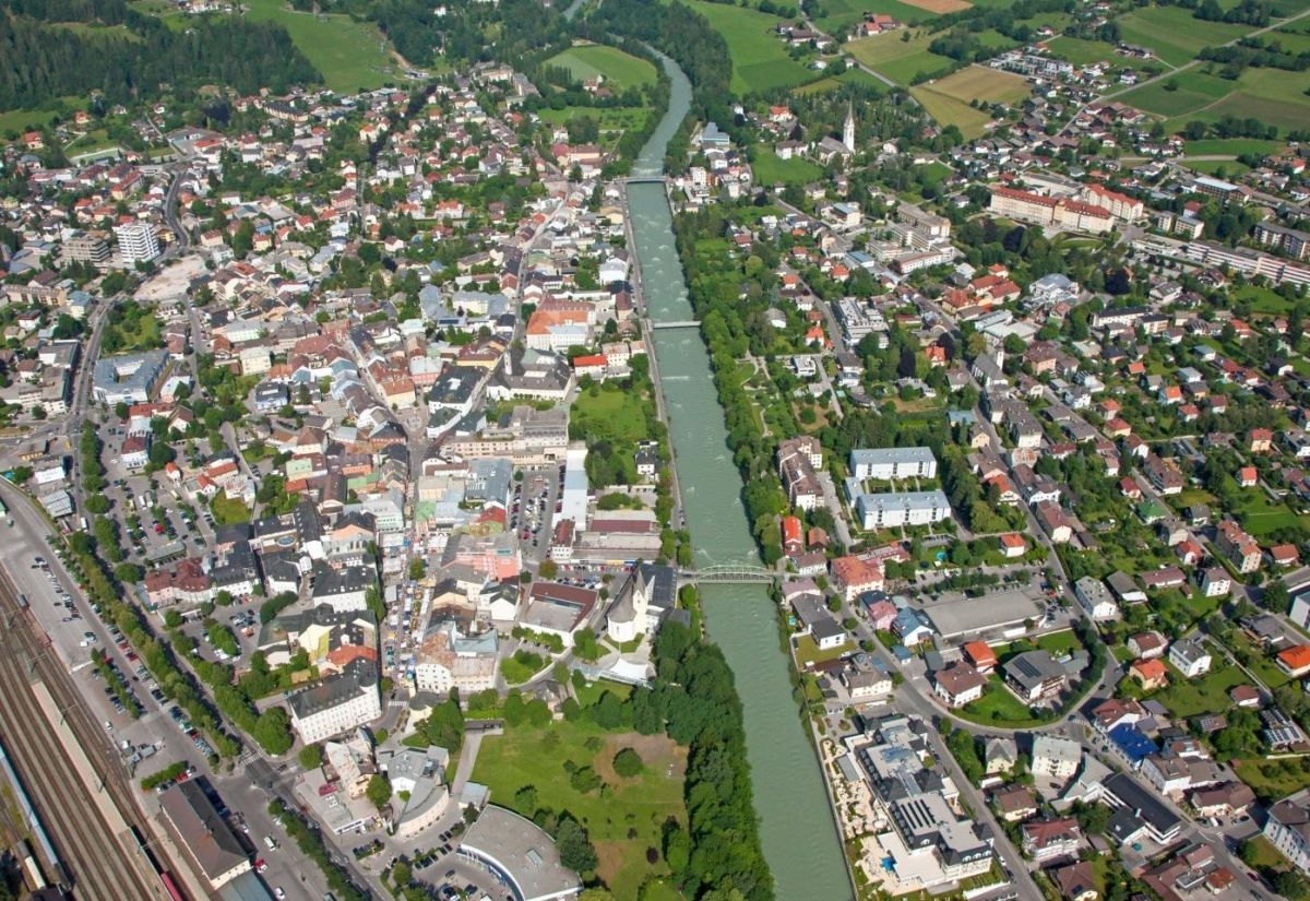  Hochwasserschutzprojekt Isel in Lienz l&auml;uft an