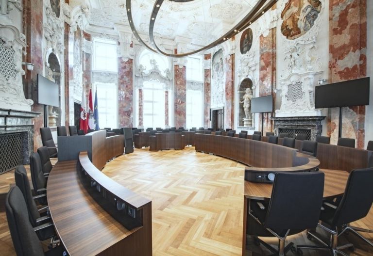 Neuer Sitzungssaal wartet auf R&uuml;ckkehr des Tiroler Landtages