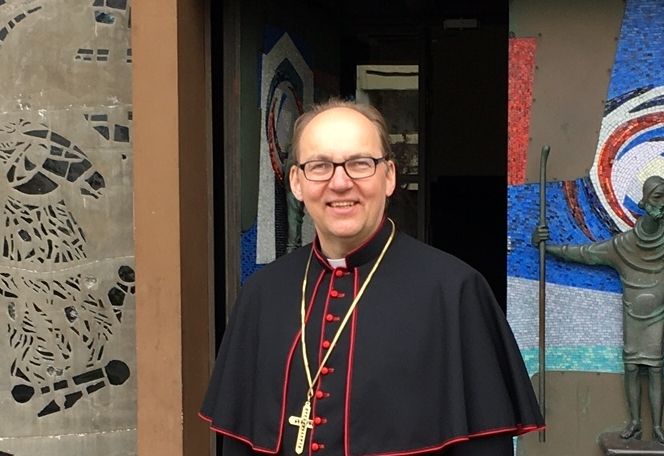 Bischof Hermann Glettler dankt den Tiroler Einsatzkr&auml;ften