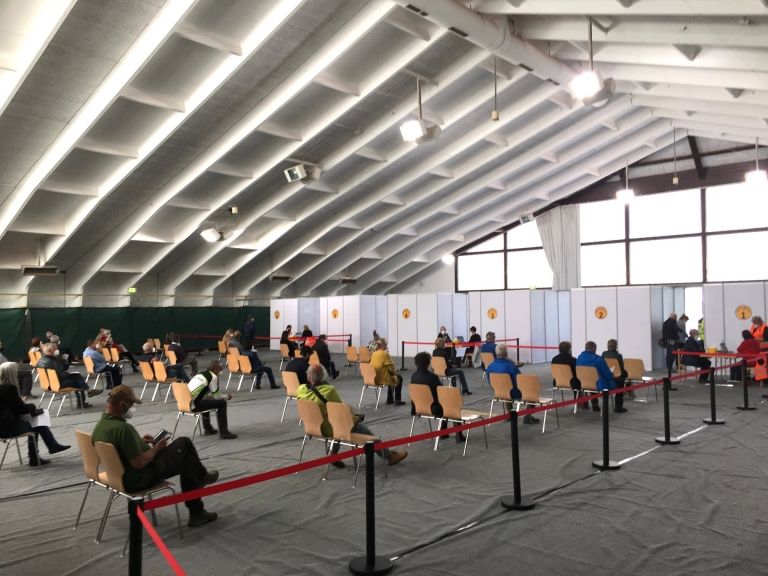 Geordneter Ablauf im Impfzentrum Dolomitenhalle Lienz