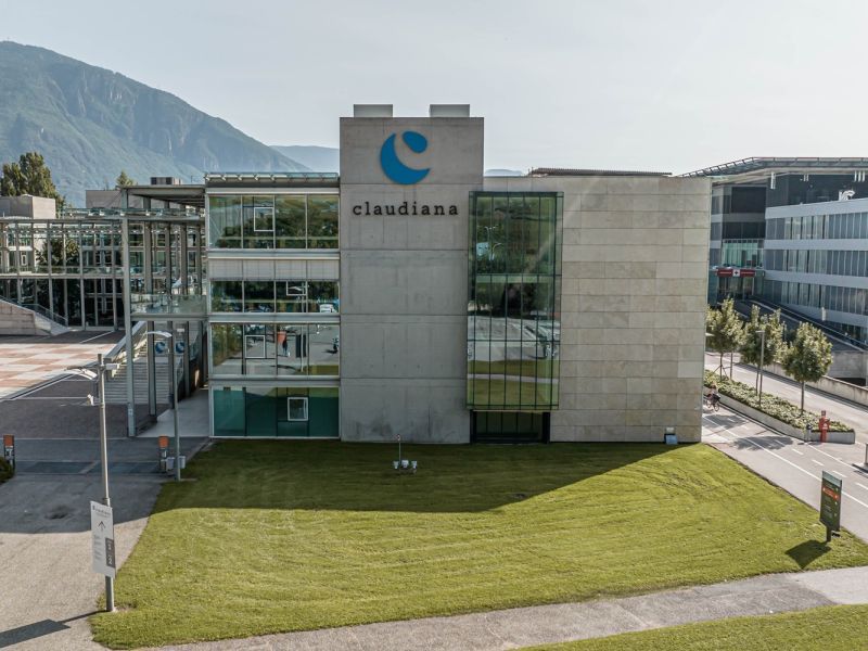 Frisch gepresst: naturtr&uuml;ber Apfelsaft aus Osttirol