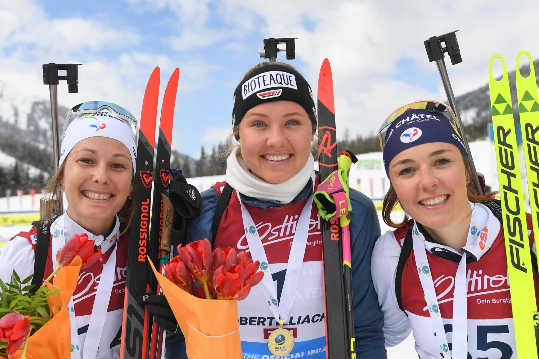 Damenpodium: Lisa Maria Spark siegt vor Chloe Chevalier und Camille Bened
